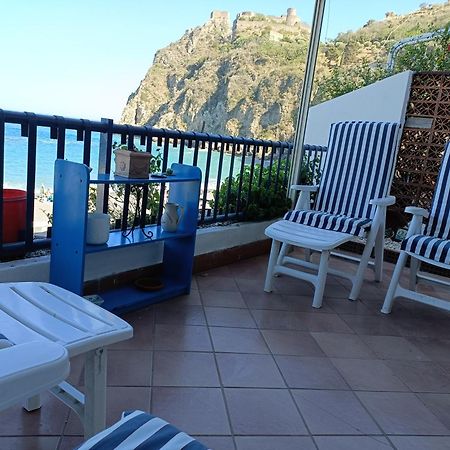 Casa Vacanze Margarita Сант-Алессио-Сикуло Экстерьер фото